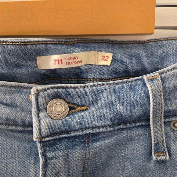 Levi's 711 Skinny Jeans size 32 - Picture 3 of 4